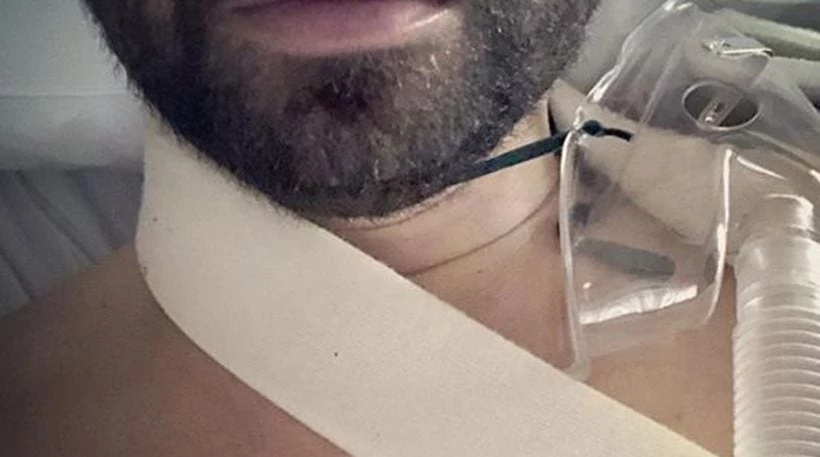 Βρεττός μέσα από το νοσοκομείο: Προσευχηθείτε να βγω νικητής (εικόνα)